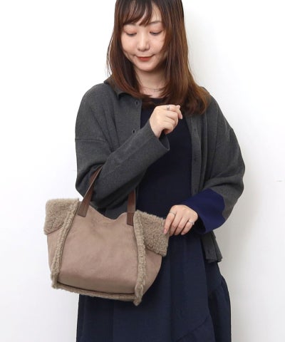 グレージュ