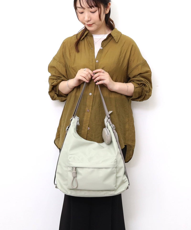 ライトグリーン