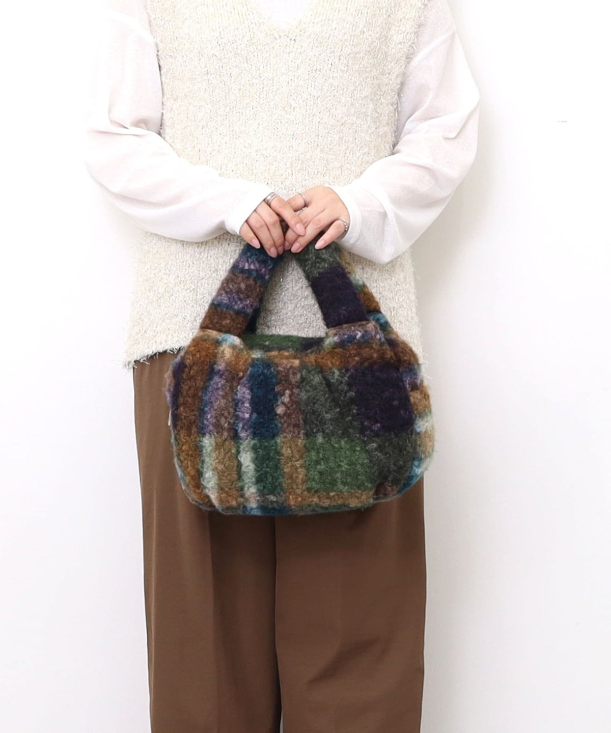 グリーン